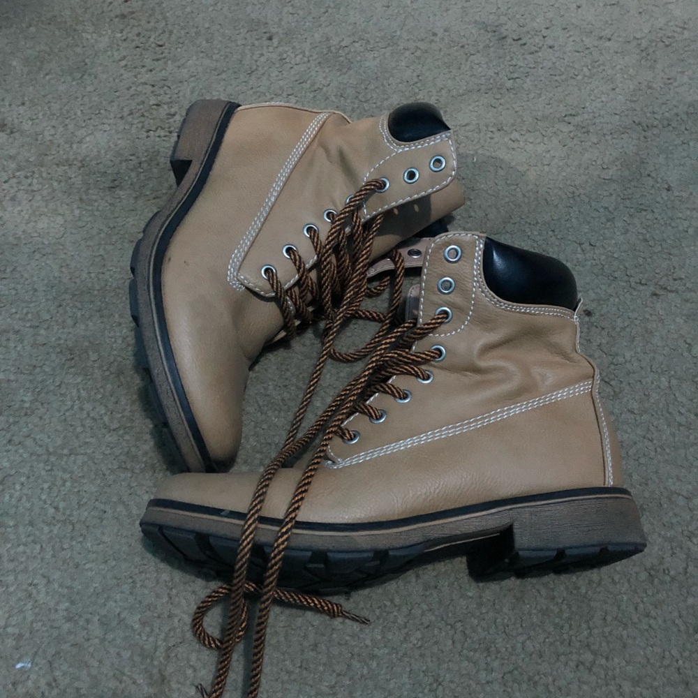 Steve Madden Boots